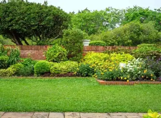 landscaping services Flordell Hills